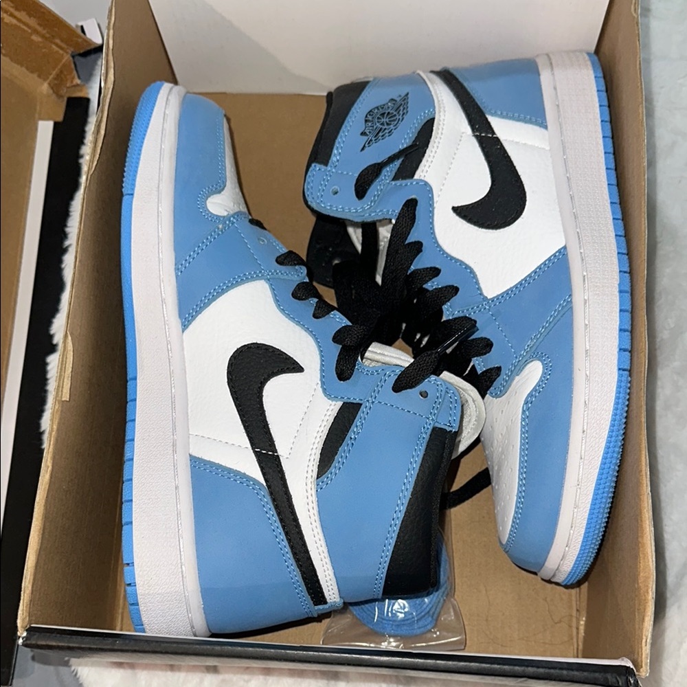 Nike Air Jordan 1 High Sky Blue and White